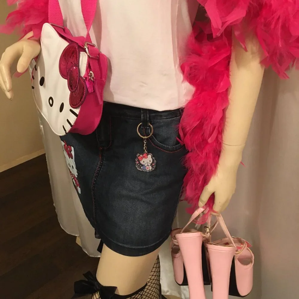 ADORABLE vintage custom hello kitty skirt and matching necklace! - Picture 13 of 14